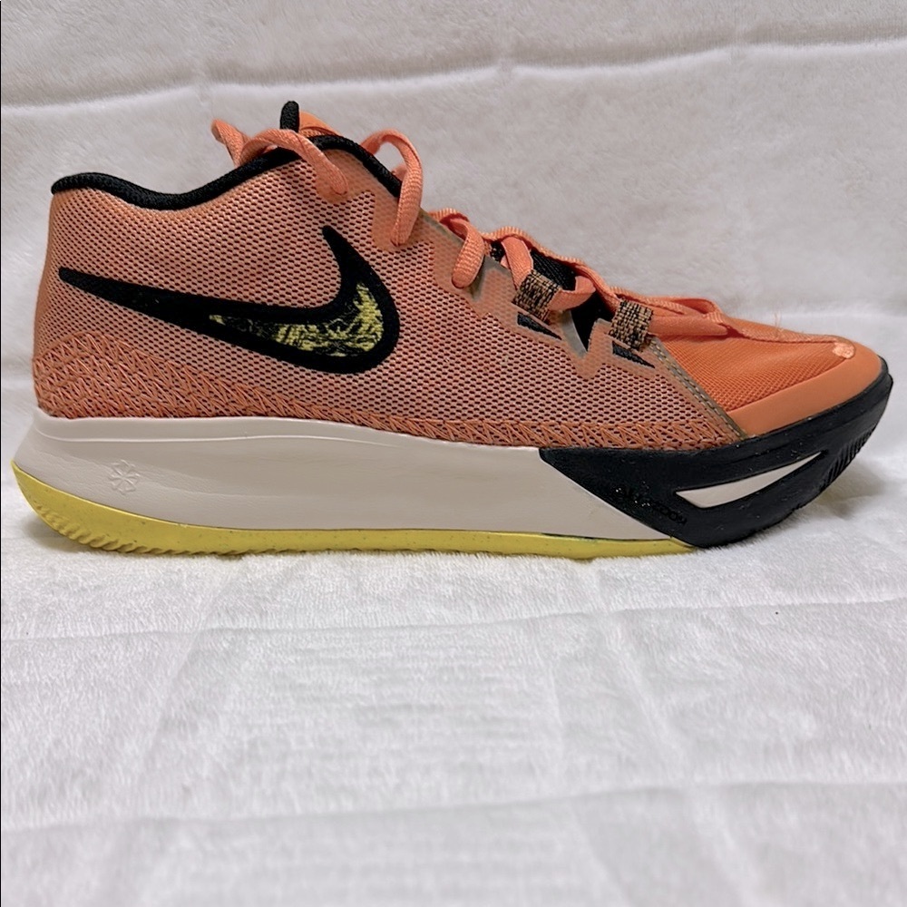 Nike Kyrie Flytrap 6 Orange and Black‎ Sneakers Modern Athletic Design